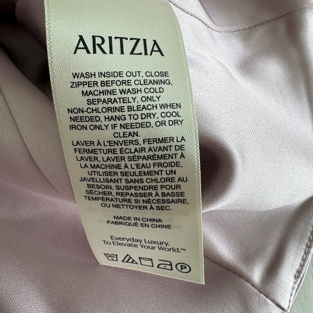 Aritzia satin bustier new! Never worn - Picture 5 of 6